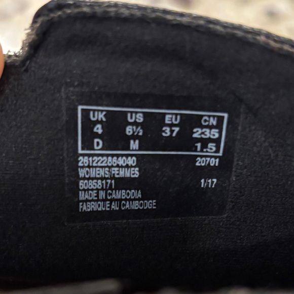 Clarks Women's Size 6 1/2 Boylan Dawn Black Leather SoftCushion Ankle Booties - Picture 13 of 13